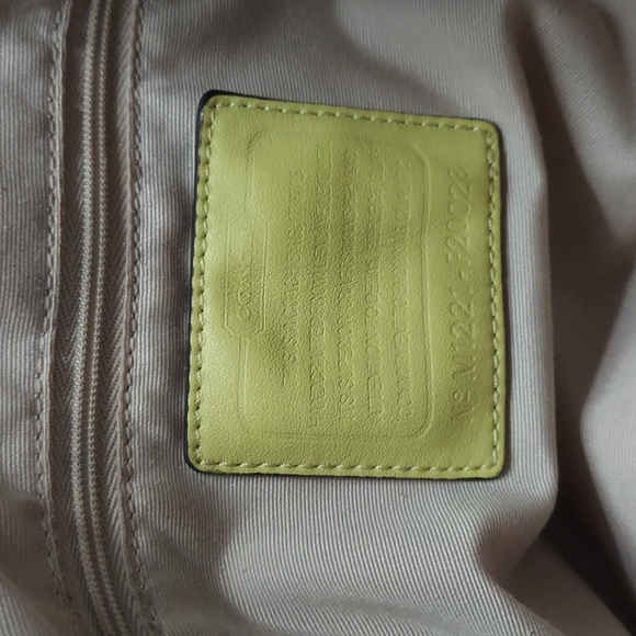 Coach embossed tote - Picture 7 of 8